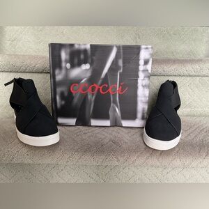 NIB CCOCCI Black Sneakers with White Soles Style Melody Size 8